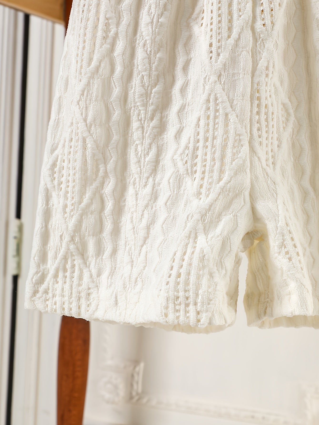 Ensemble d'été pour bébé garçon, comprenant un t-shirt à manches courtes et un short en tissu tricoté texturé, tenue décontractée et tendance, idéale pour l'extérieur en été, tissu confortable, cadeau parfait, pour l'extérieur.