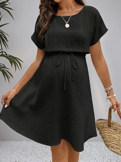 Robe de maternité d'été, robe trapèze unie texturée avec cordon de serrage à la taille, amincissante et non restrictive pour le ventre