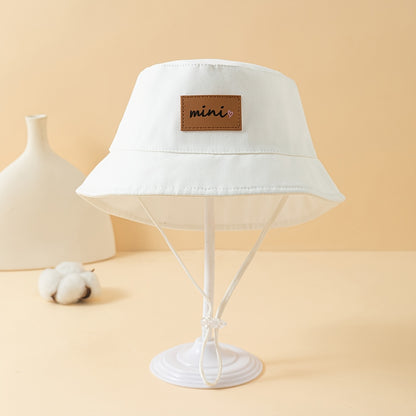 Minimal Bucket Hat