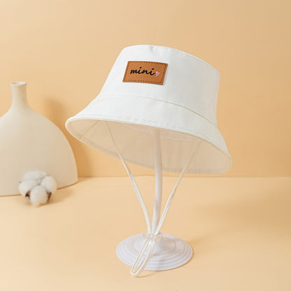 Minimal Bucket Hat