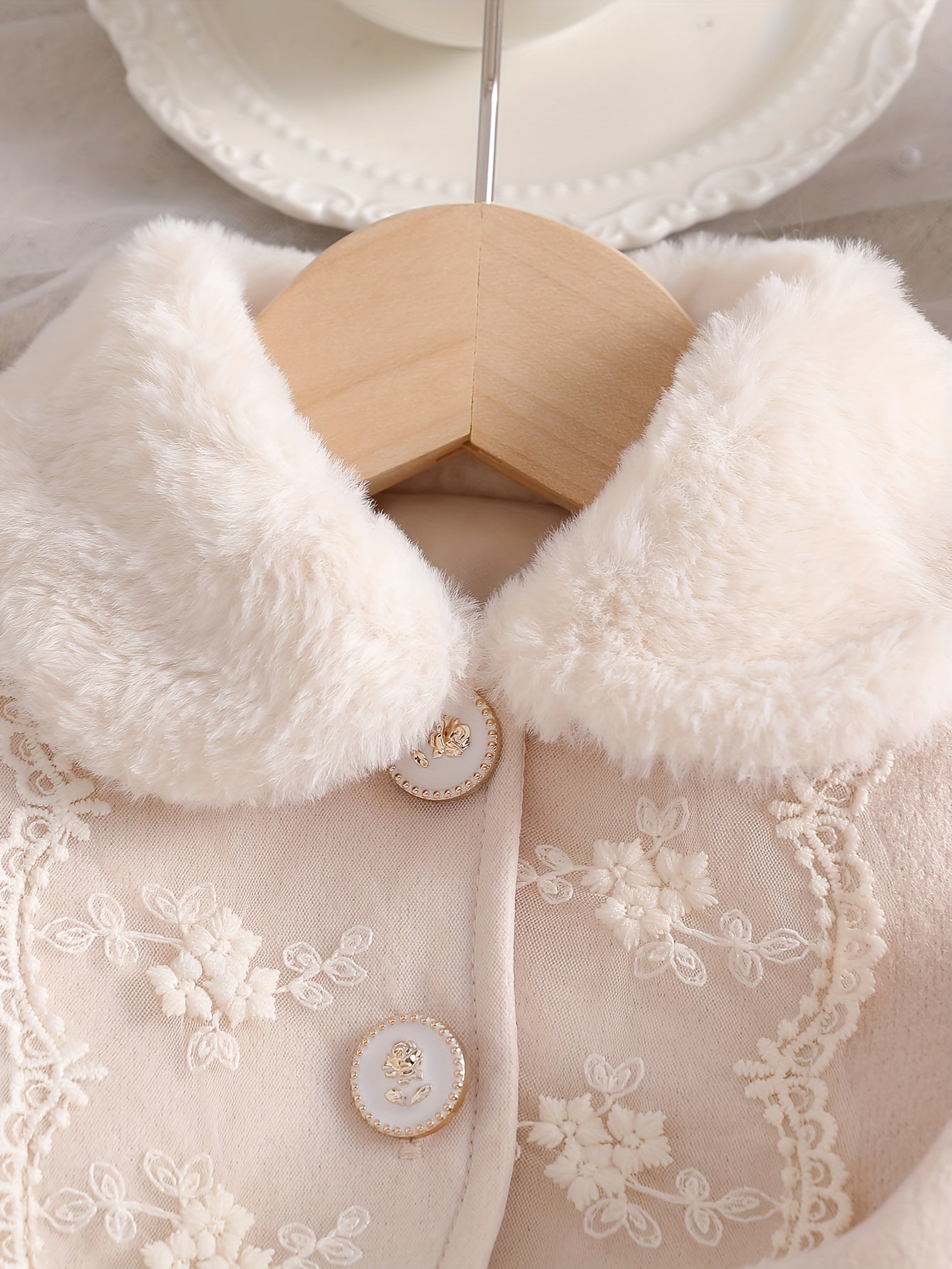 Ensemble 2 pièces pour Filles Automne/Hiver : Manteau en Fausse Fourrure et Robe de Baptême en Maille, Tenue de Rentrée Scolaire, Robe Style Princesse d'Hiver avec Nœud et Col en Fausse Fourrure Chaud, Convient pour Occasions Spéciales, Fêtes et Sorties,