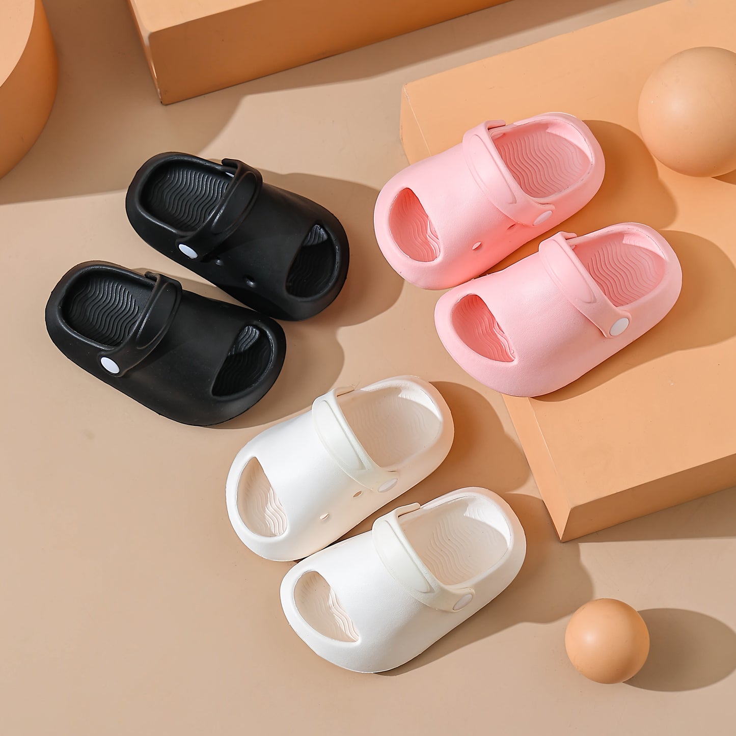 Pantoufles Printemps Été Nouvelles Couleur Pure Intérieur Maison Semelle Souple Intérieur Extérieur Confortable Pratique Sortie Chaussures de Plage