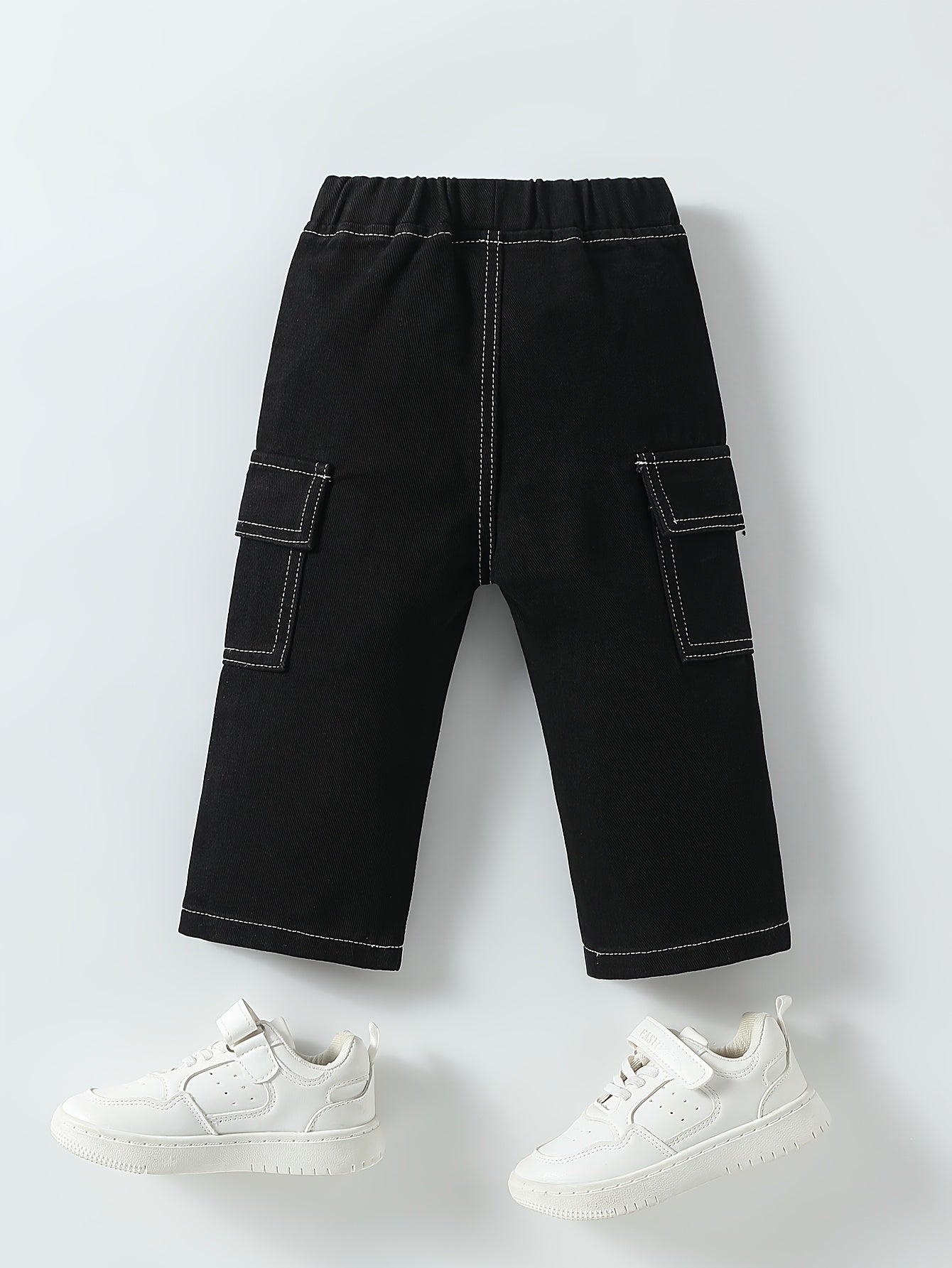 Pantalon en jean pour garçons avec poche double face, coupe droite et ample, effet lavé pour un look décontracté et stylé