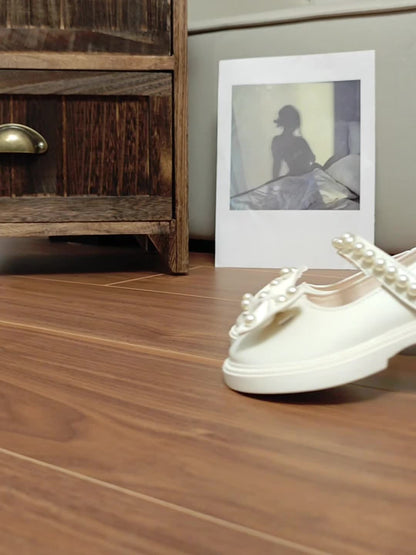 Une paire de chaussures plates princesse pour fille style papillon perlé, polyvalentes pour le quotidien et les fêtes, un excellent cadeau pour les étudiantes
