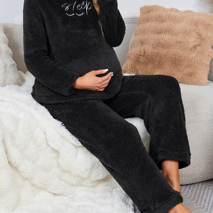 Ensemble de détente en peluche deux pièces pour femmes enceintes, comprenant un haut à manches longues de couleur unie et un pantalon avec broderie 'Sleep'