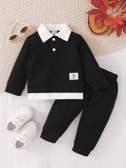 Ensemble 2 pièces pour garçon en maille gaufrée 2-en-1 : sweatshirt à manches longues avec revers et boutons et pantalon long à taille élastique, uni, à la mode, polyvalent et confortable, tenue quotidienne, ensemble printemps/automne, vêtements pour garç