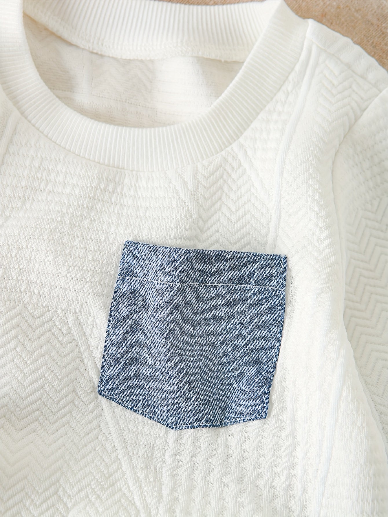 2 pièces Ensemble Denim Fille avec Haut Orné, Tissu à Poches Denim, Jeans Déchirés, Style Décontracté pour Tenue Casual, Idéal pour l'Extérieur