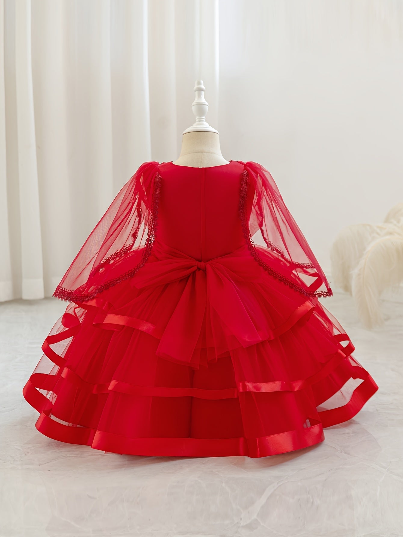 Nouvelle robe pour fille pour la rentrée scolaire et la saison des mariages, robe de princesse pour fille, pour animatrice/artiste avec châle, décoration nœud en strass, robe de style créateur de niche pour anniversaires, Noël, Halloween