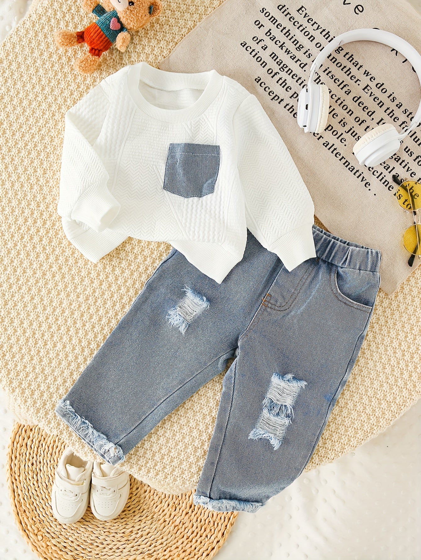 2 pièces Ensemble Denim Fille avec Haut Orné, Tissu à Poches Denim, Jeans Déchirés, Style Décontracté pour Tenue Casual, Idéal pour l'Extérieur