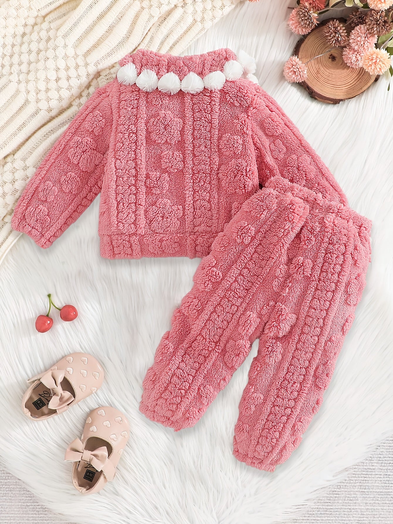 Ensemble deux pièces pour bébé fille automne/hiver, comprenant un haut à col perlé et un pantalon rose doux et mignon en maille à l'aiguille, tissage délicat, mignon et confortable pour une bébé adorable, conception épaissie pour une super chaleur, idéal