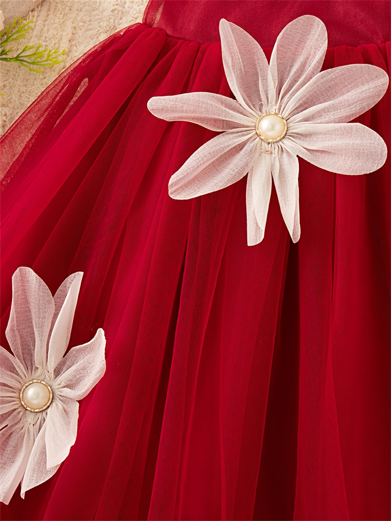 Nouvelle robe élégante pour bébés filles, avec une jupe bouffante parfaite pour la saison des mariages, un nœud papillon à l'arrière et des décorations florales à l'avant, idéale pour les fêtes et les réunions