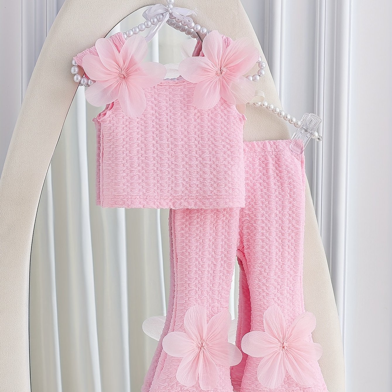 Ensemble de pantalon long pour fille pour la rentrée scolaire, style été, appliqué beige-abricot avec taille élastique des deux côtés et haut à col rond + pantalon long évasé et coupe ajustée de couleur assortie, ensemble 2 pièces en tissu spécial sportif