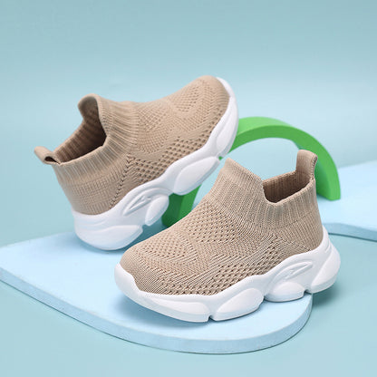 Nouvelles chaussures de marche tendance pour bébés, disponibles en plusieurs couleurs, adaptées aux enfants de moins de 14 ans. Fabriquées avec du tricot respirant, parfaites pour toutes les saisons, à porter au quotidien.