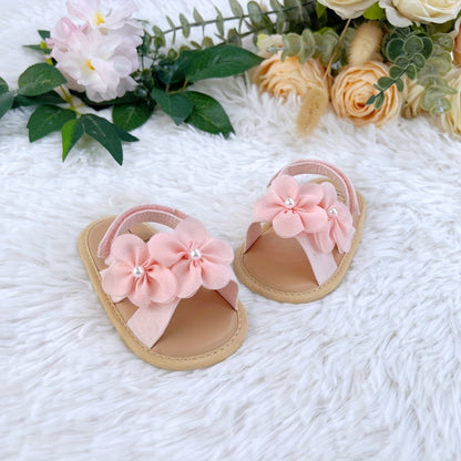 Chaussures de premier pas pour bébé 0 - Sandales d'été douces à fleurs et touches de perles avec fermeture à bande, chaussures respirantes à bout ouvert pour anniversaires et séances photo (basse) | Semelle et tige en tissu
