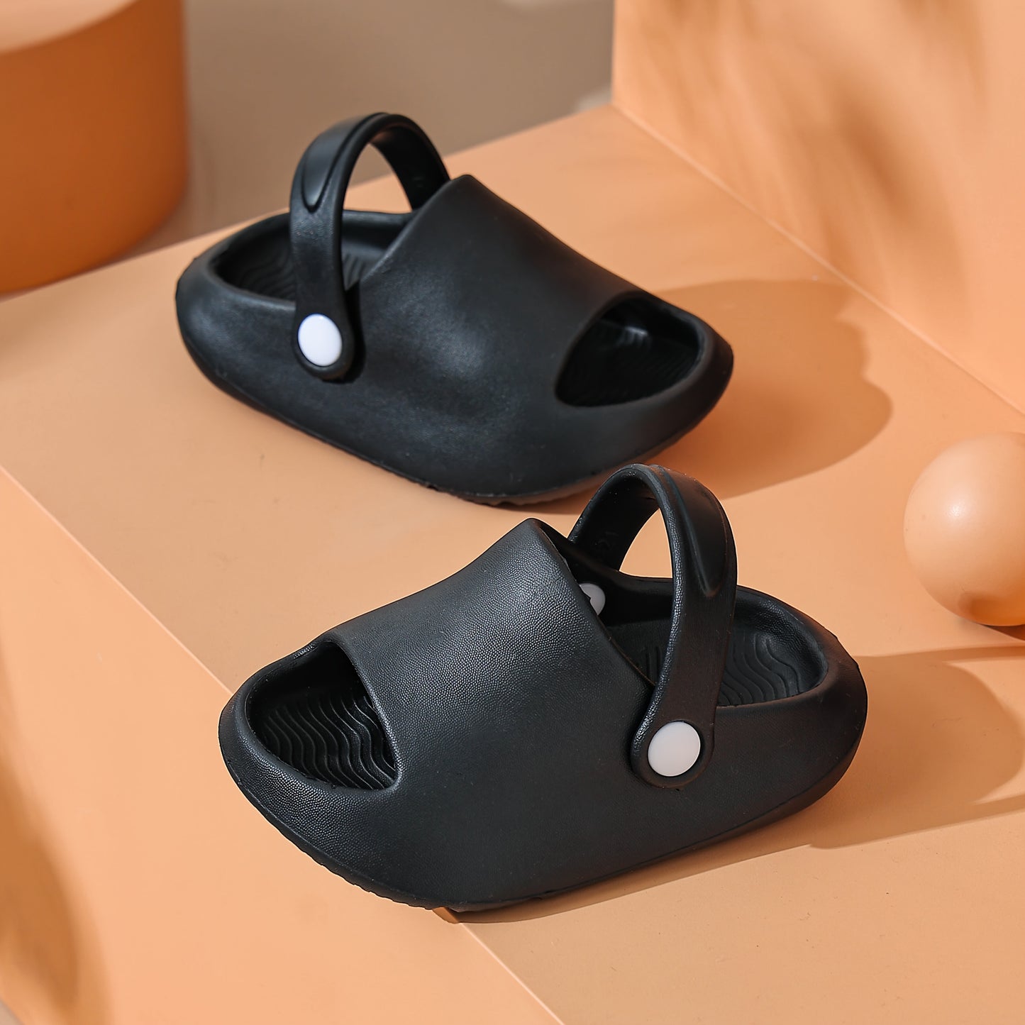 Pantoufles Printemps Été Nouvelles Couleur Pure Intérieur Maison Semelle Souple Intérieur Extérieur Confortable Pratique Sortie Chaussures de Plage