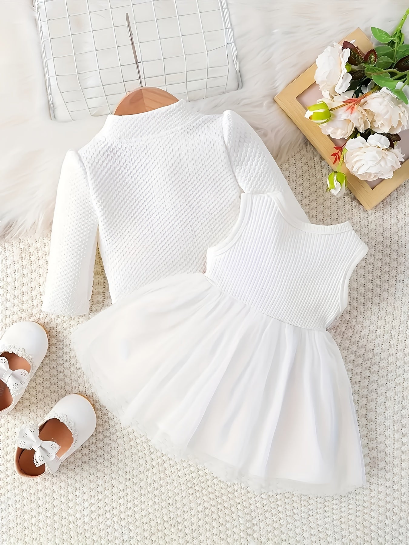 Ensemble décontracté pour fille comprenant une robe à fleurs brodée, une veste et une jupe, idéal pour l'extérieur