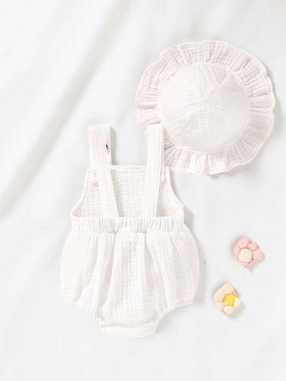 Ensemble Le Cocon d'Or pour bébé fille en coton blanc avec barboteuse à col carré et chapeau assorti à volants