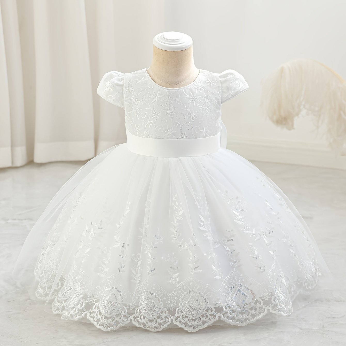 Robe de princesse pour enfants, robe d'anniversaire avec grand nœud, jupe tutu, robe brodée pour filles, robe de saison des mariages, saison de la rentrée scolaire, robe d'Halloween, robe de Noël, robe de cérémonie haut de gamme