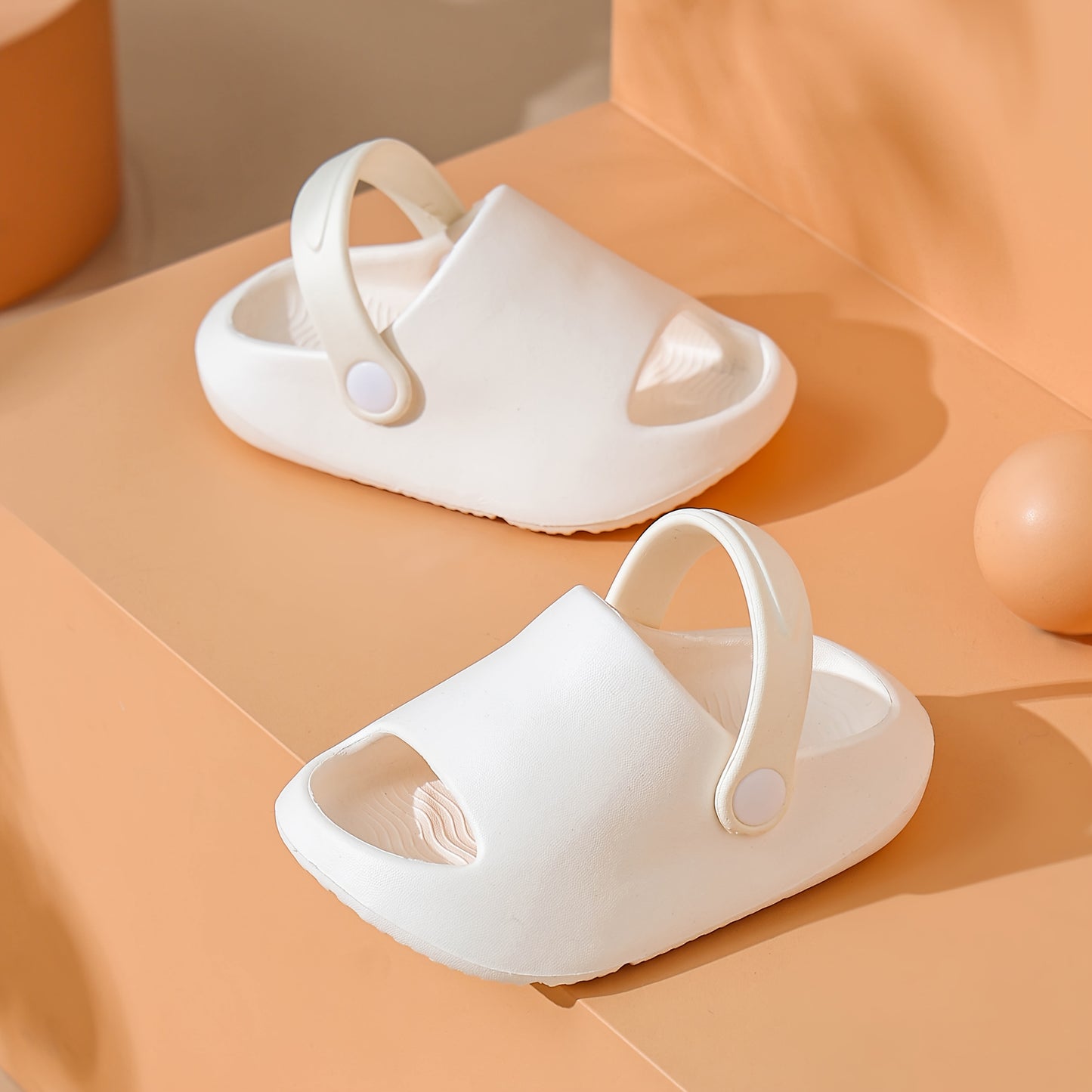 Pantoufles Printemps Été Nouvelles Couleur Pure Intérieur Maison Semelle Souple Intérieur Extérieur Confortable Pratique Sortie Chaussures de Plage