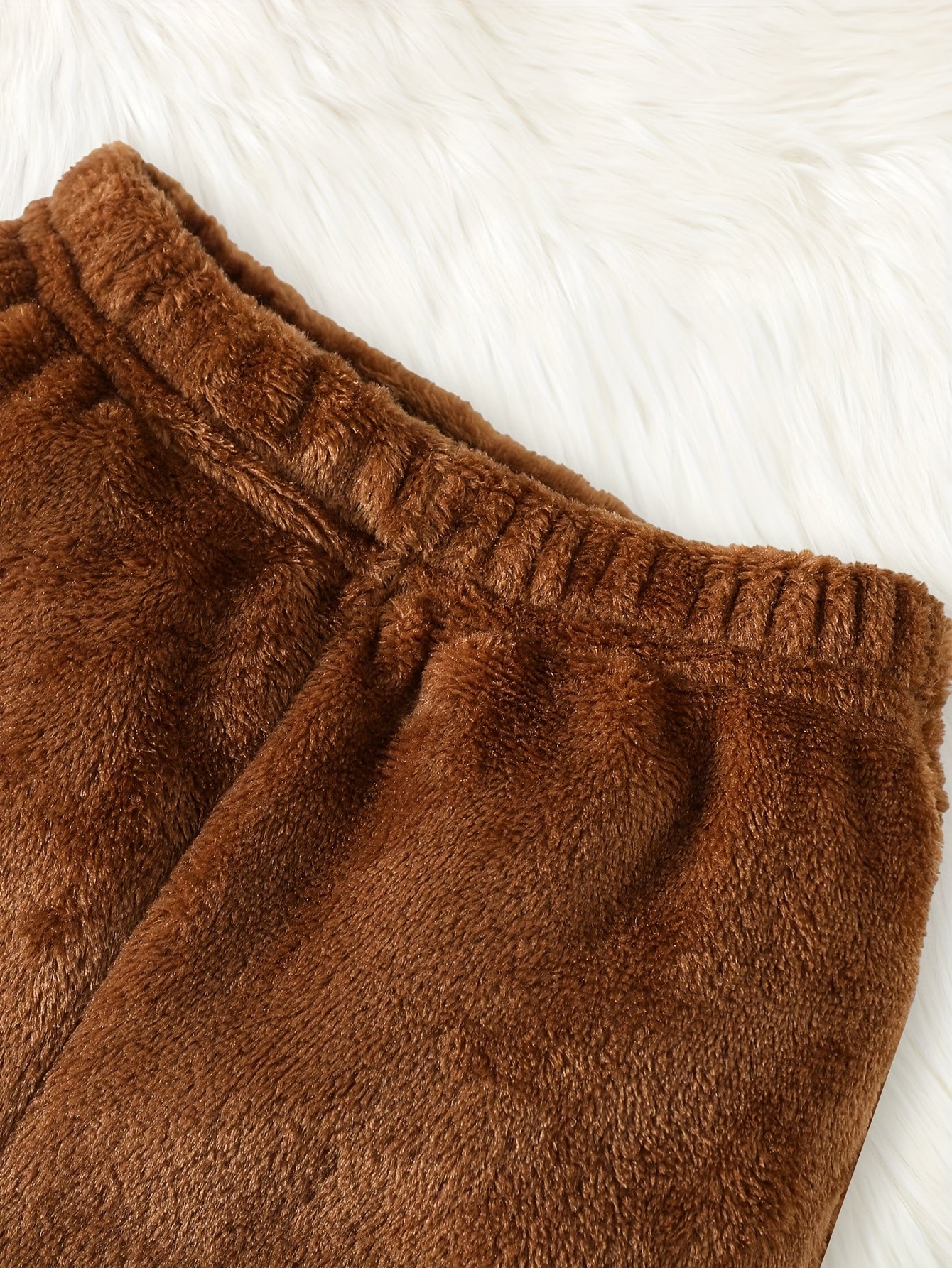 Ensemble deux pièces pour bébé garçon : Haut d'hiver en polaire à col rond et manches longues avec motif dinosaure mignon + Pantalon long décontracté à taille élastique, idéal pour les sorties en extérieur