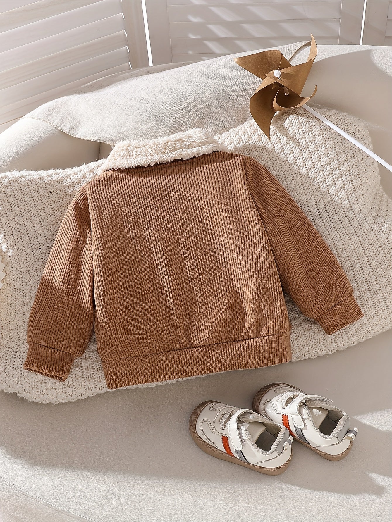 Veste à revers pour garçon avec fausse poche, vêtement d'extérieur pour garçon, convient pour les saisons d'automne et d'hiver, idéale pour les sports et jeux en plein air, veste pour garçon, tenue de rentrée scolaire, saison de la rentrée scolaire, cadea