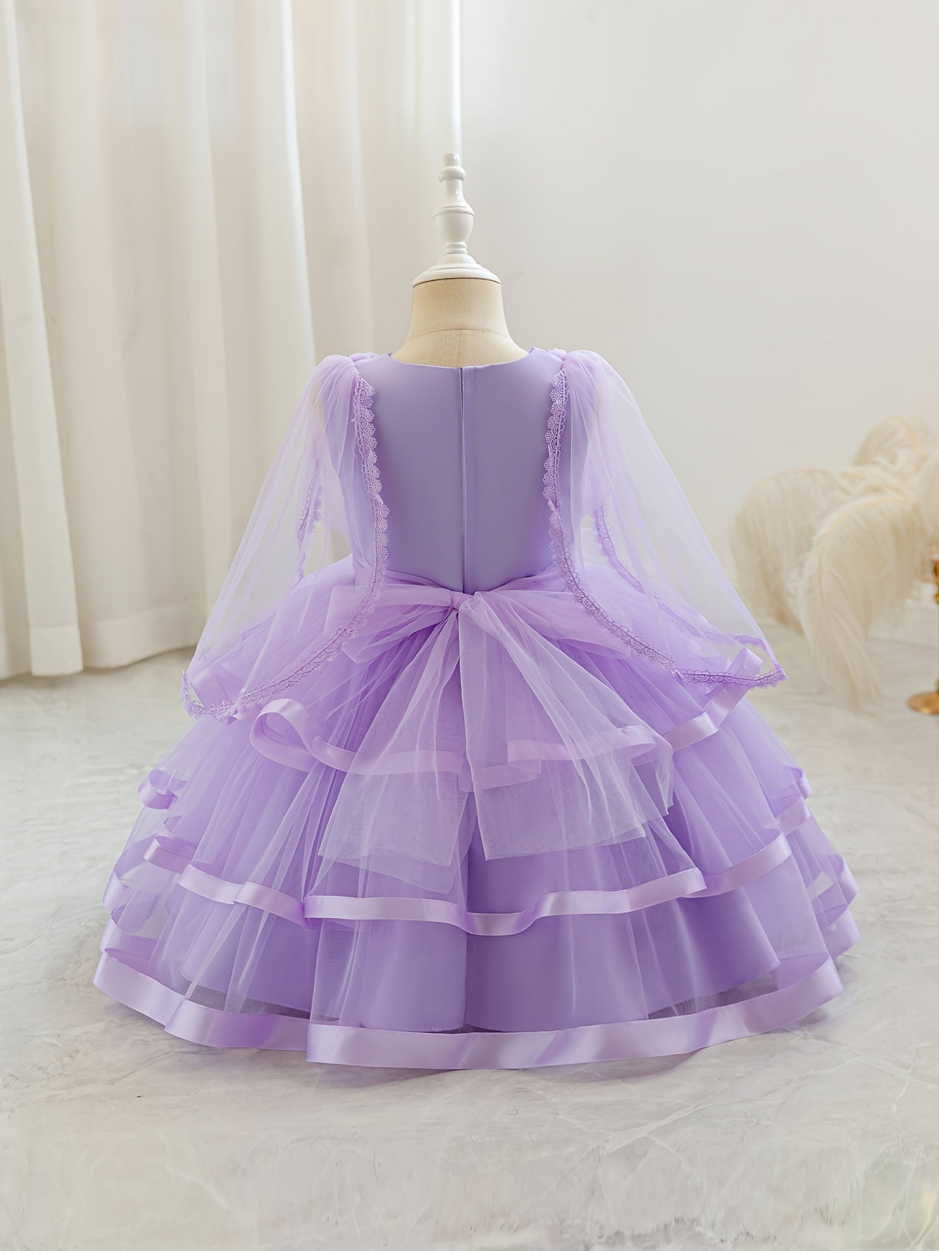 Nouvelle robe pour fille pour la rentrée scolaire et la saison des mariages, robe de princesse pour fille, pour animatrice/artiste avec châle, décoration nœud en strass, robe de style créateur de niche pour anniversaires, Noël, Halloween