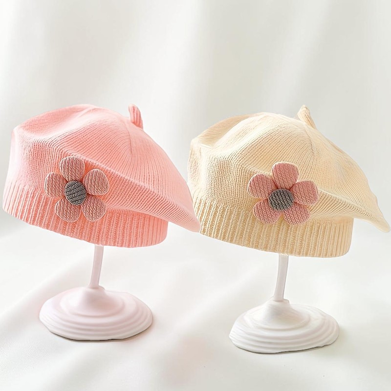Bonnets Le Cocon d'Or pour bébé en polyester doux, couleurs pastel rose et jaune avec décoration florale