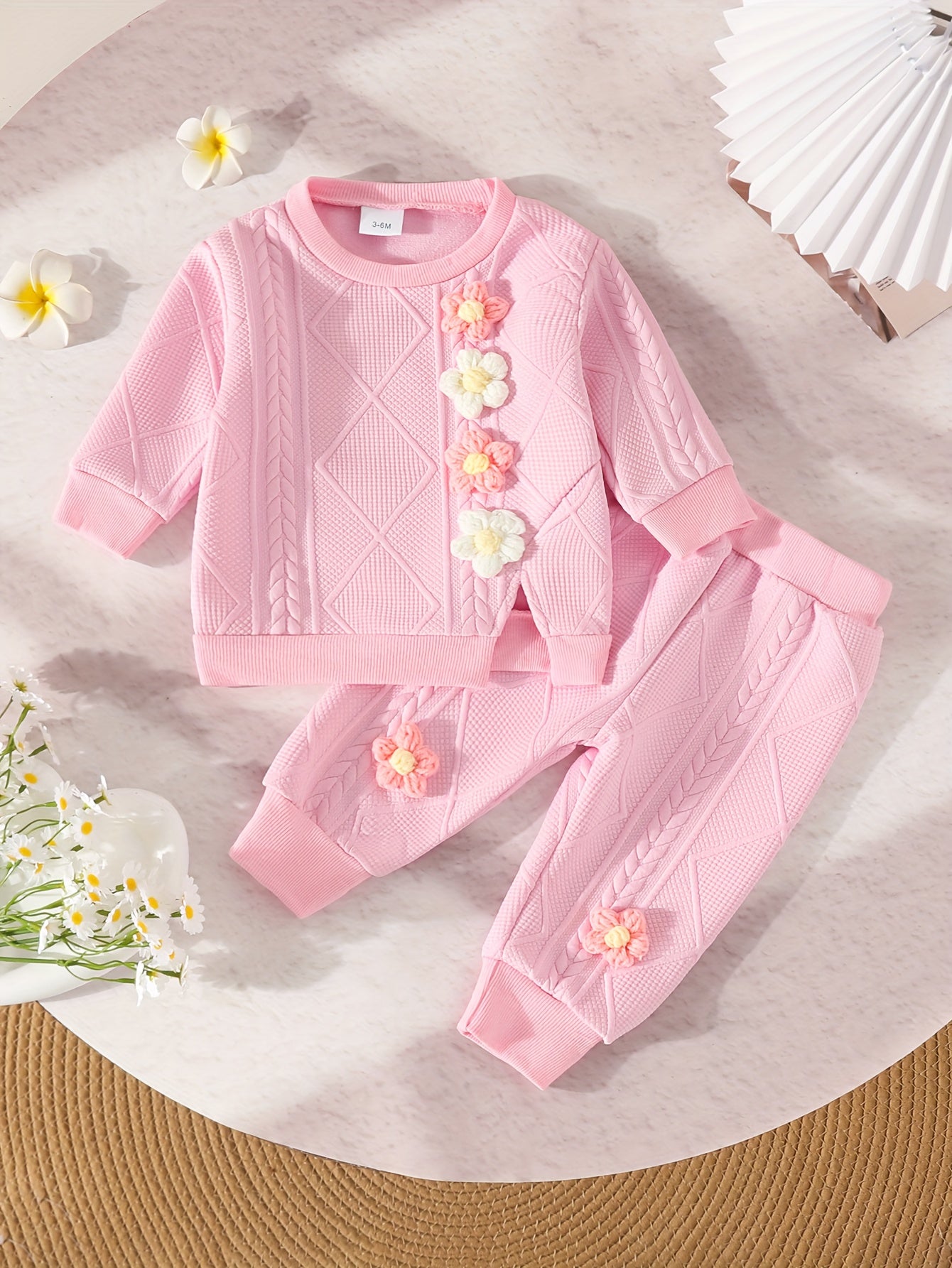 Ensemble élégant pour bébé fille comprenant un sweat-shirt à fleurs tridimensionnelles et un pantalon à manches longues, idéal pour l'extérieur