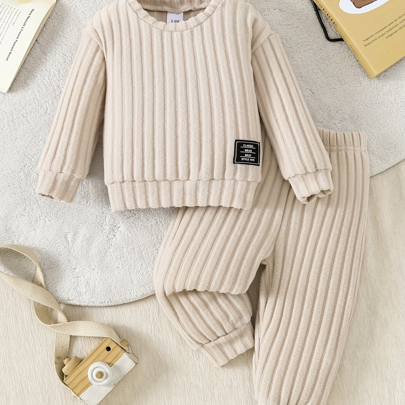 Ensemble bébé garçon tendance : Haut à manches longues rayé/unie + Pantalon long confortable, idéal pour l'extérieur