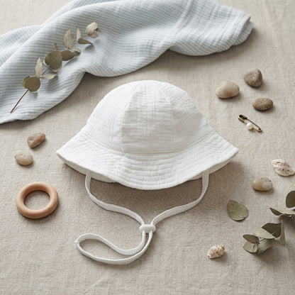 1 pièce Chapeau d'extérieur blanc pour garçons et filles au printemps et en été, confortable et réglable, chapeau de pêcheur décontracté, chapeau respirant pour voyage en plein air, 0-3 ans