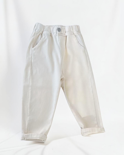 Pantalon cargo Le Cocon d'Or pour enfant en lyocell beige avec taille élastique et poches latérales