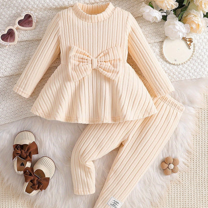 Ensemble pantalon long doux et mignon pour fille automne/hiver pour la Saint-Valentin, vêtement pour fille sage et adorable à rayures avec grand nœud, ensemble pantalon long pour petite princesse style décontracté quotidien, tenue de rentrée scolaire, pet