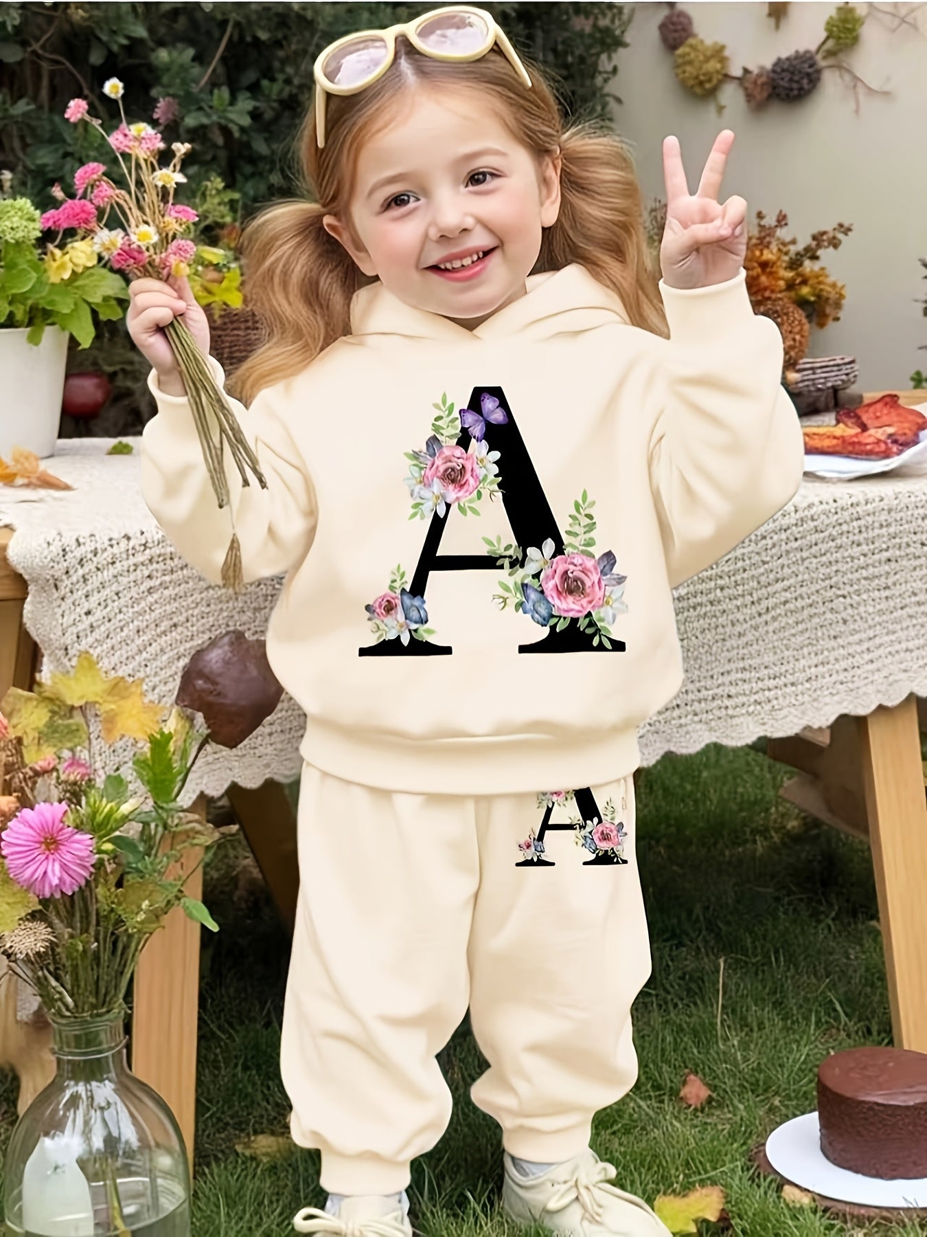 Ensemble sweat à capuche et pantalon imprimé à fleurs coupe trapèze pour bébé fille, automne et hiver, une tenue à la mode et décontractée pour filles, adaptée aux loisirs en plein air, aux rassemblements et à la photographie, un cadeau pour enfants, parf