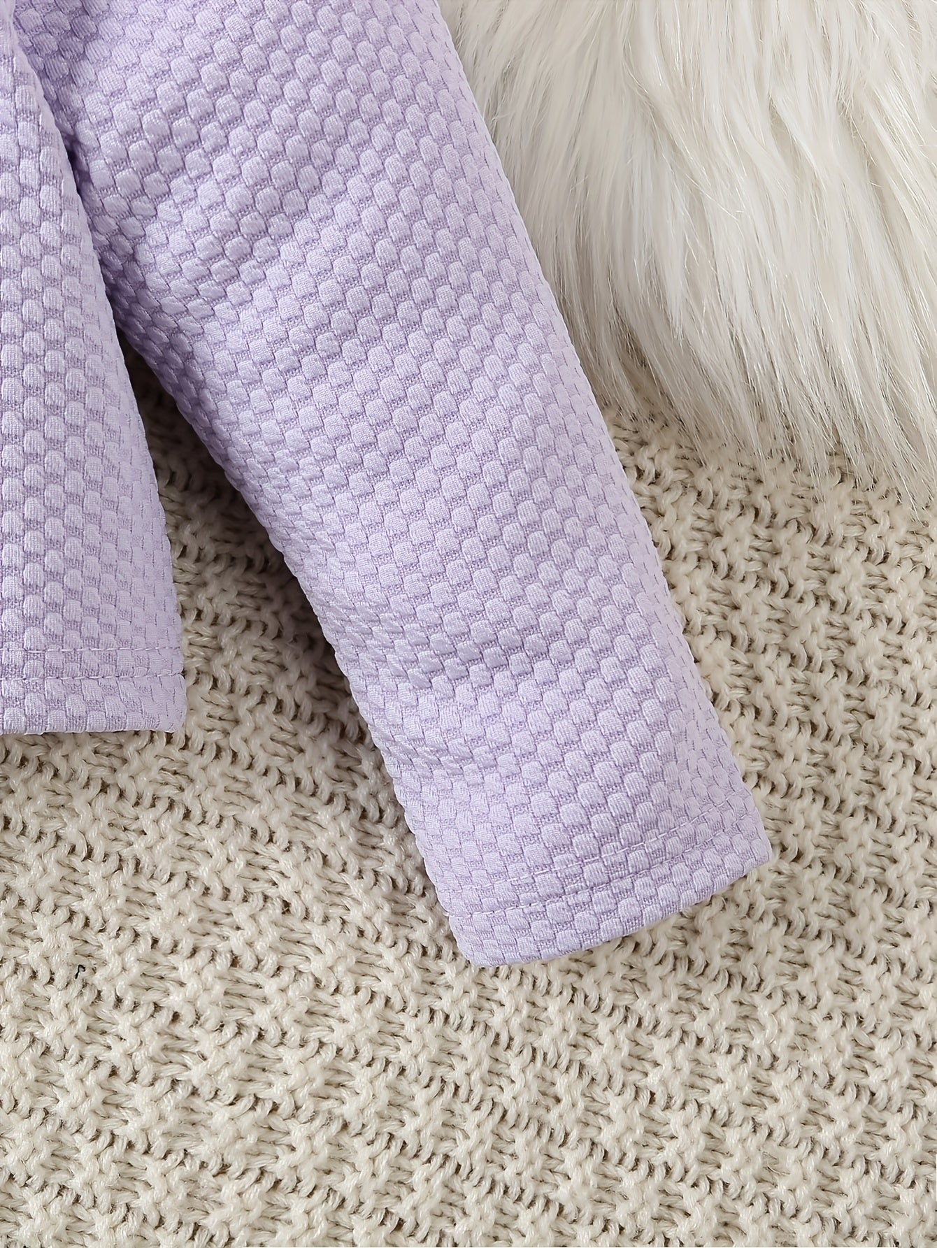 Ensemble décontracté pour fille comprenant une robe à fleurs brodée, une veste et une jupe, idéal pour l'extérieur