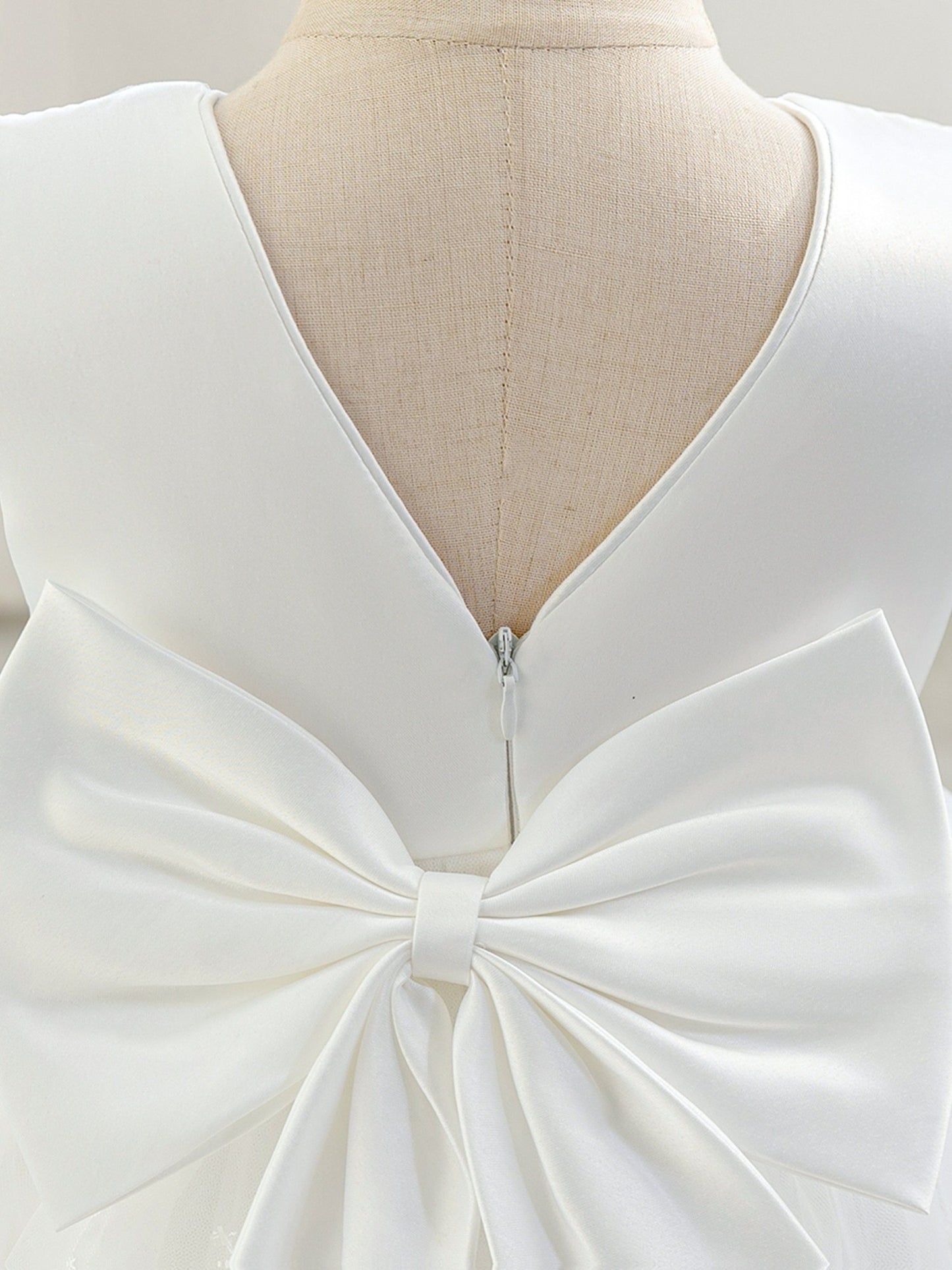 Robe de princesse pour enfants, robe d'anniversaire avec grand nœud, jupe tutu, robe brodée pour filles, robe de saison des mariages, saison de la rentrée scolaire, robe d'Halloween, robe de Noël, robe de cérémonie haut de gamme
