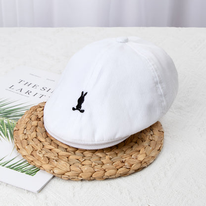 Un petit béret de lapin doux pour bébés garçons, parfait pour les anniversaires, les mariages, les célébrations et le quotidien tout au long de l'année
