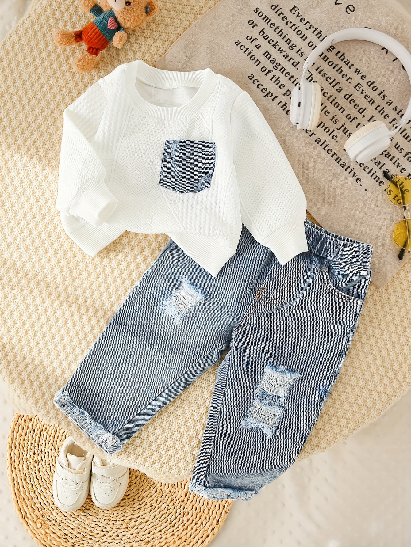 2 pièces Ensemble Denim Fille avec Haut Orné, Tissu à Poches Denim, Jeans Déchirés, Style Décontracté pour Tenue Casual, Idéal pour l'Extérieur