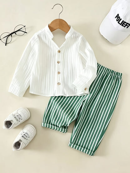 Ensemble chemise à manches longues et pantalon uni et à rayures pour garçon, adapté à un usage quotidien, idéal pour les sorties décontractées, les vacances et le sport. Le tissu léger convient à l'été et à l'automne, parfait pour l'extérieur