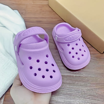 Chaussures à boutons en EVA, chaussures à trous tendance et faciles à enfiler pour l'extérieur, pour enfants et jeunes enfants, printemps, été, automne, intérieur et extérieur, plage antidérapante, chaussures à trous légères