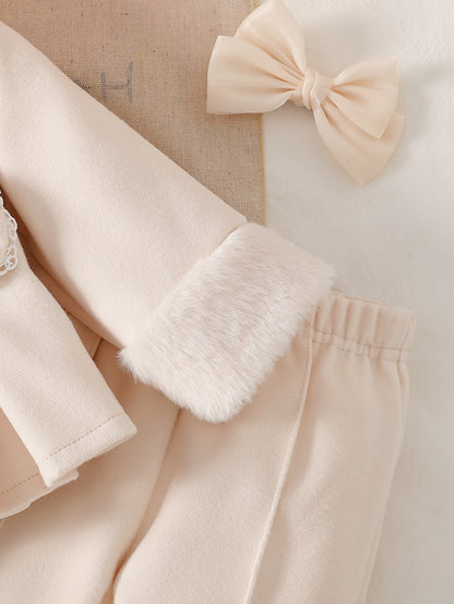 Ensemble pantalon pour fille style mignon automne/hiver, haut à revers en peluche avec patte de boutonnage, nœuds double face, mignon et chaud, pour sorties quotidiennes, séances photo, voyages, rentrée scolaire, cadeaux d'anniversaire, Halloween, parfait