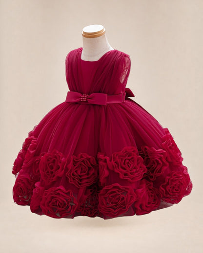 Robe de cérémonie Le Cocon d'Or pour bébé fille, rouge, sans manches, avec fleurs 3D et perles, coupe évasée.