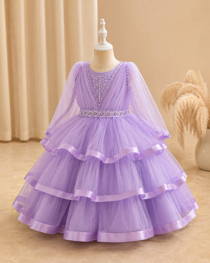 Robe midi Le Cocon d'Or pour fille en tulle violet avec manches bouffantes, perles et jupe évasée à volants.