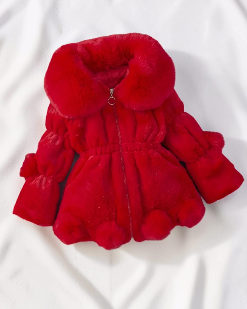 Veste polaire rouge Le Cocon d'Or pour fille avec col en fourrure synthétique, fermeture éclair et détails pompons